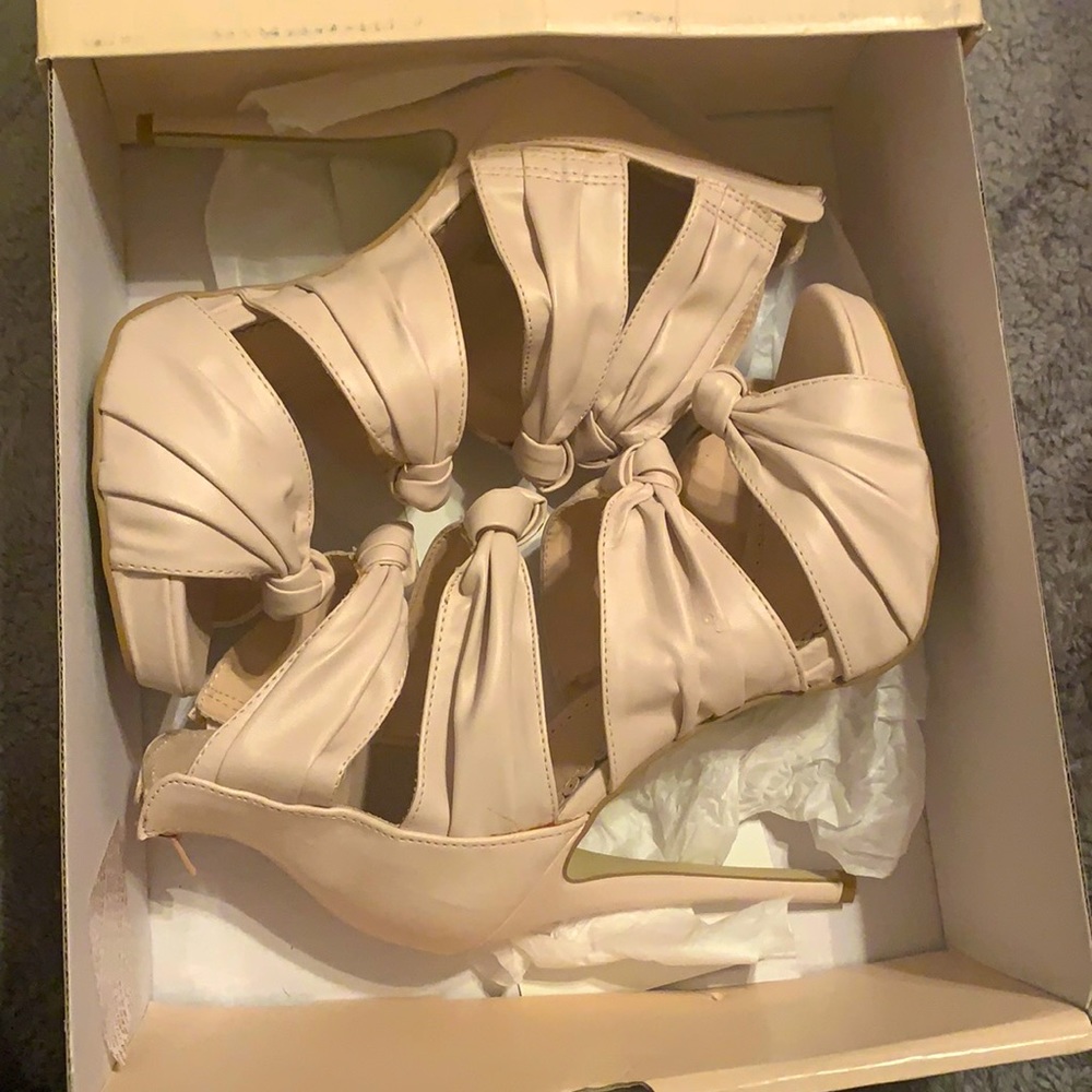Mauve bow tie heels